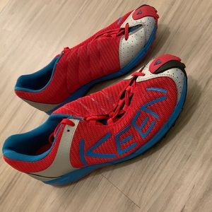 Keen athletic trainers size 11